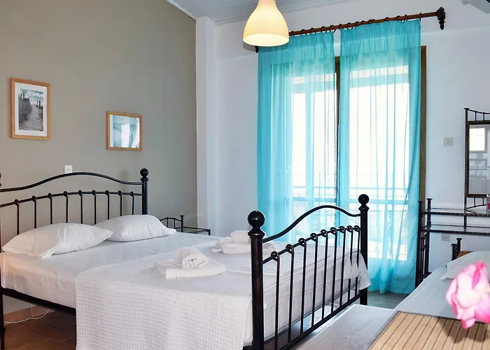 Ostria's House شقة
